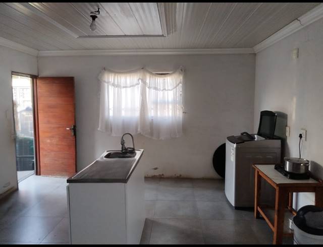 3 BEDROOM HOUSE FOR SALE IN SEBOKENG ZONE 17